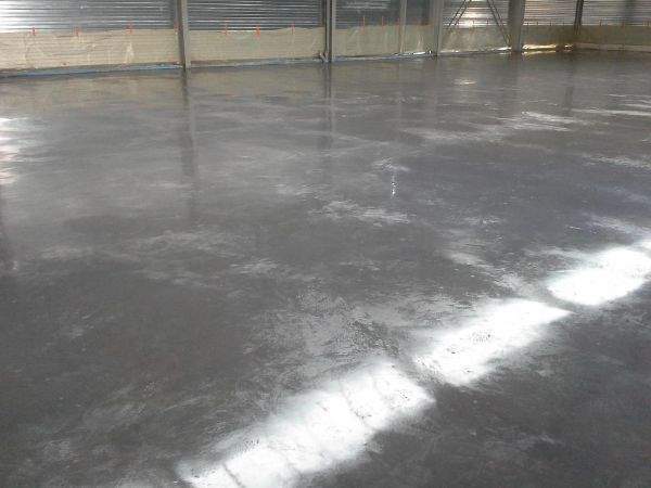 Des spécialistes de la chape liquide Saint-Denis