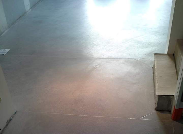 Pose de chapes anhydrites autonivelantes Saint-Denis