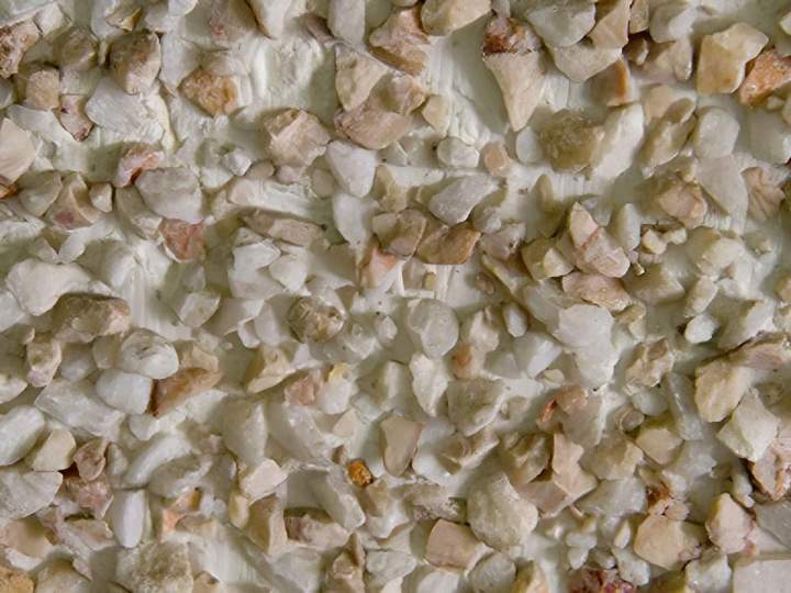 Application de béton désactivé pour surface texturée et antidérapante